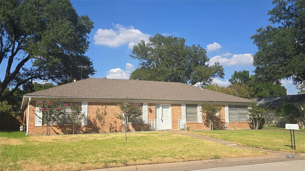 1611 Park Ridge Terrace, Arlington
