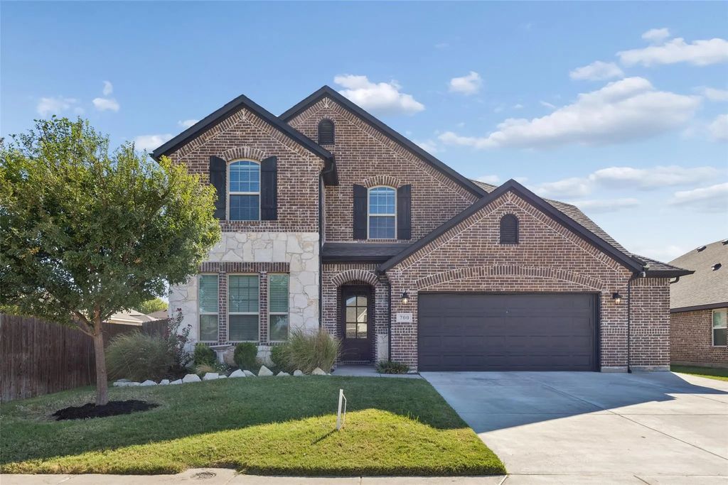 700 Newberry Lane, Royse City