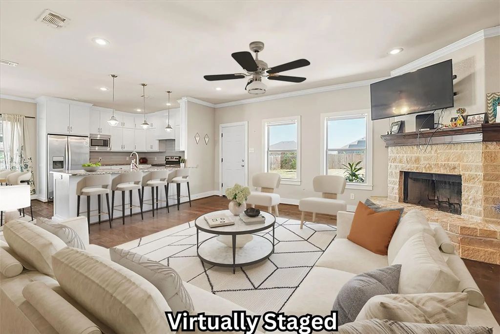 109 Springleaf Lane, Mabank