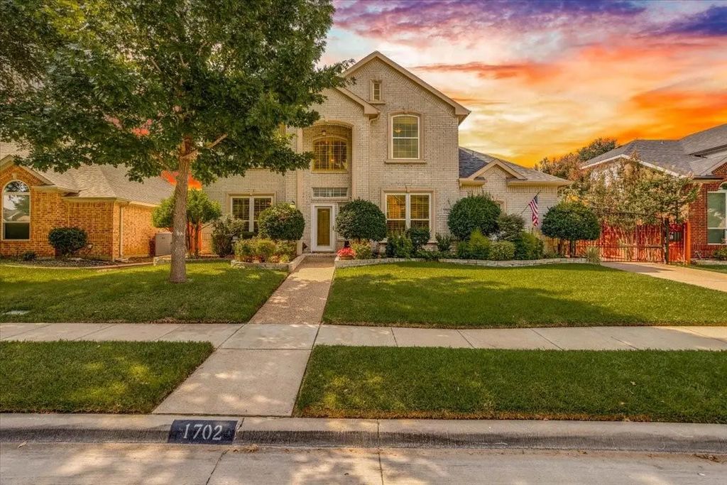 1702 Meridian Court, Keller