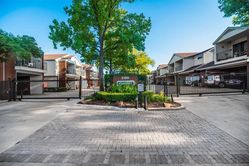 5100 Verde Valley Lane 255, Dallas