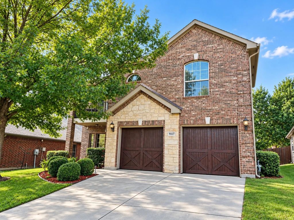 9017 Silsby Drive, Fort Worth