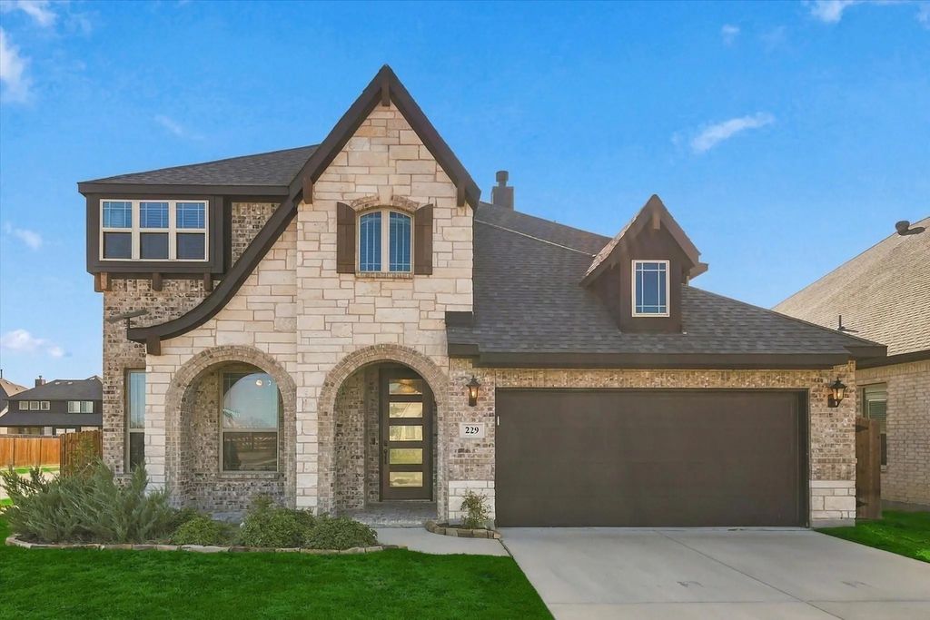 229 Clairmont Drive, Ponder