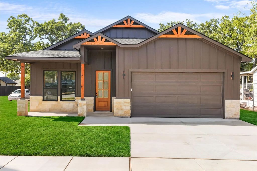 4918 Sunshine Drive, Fort Worth