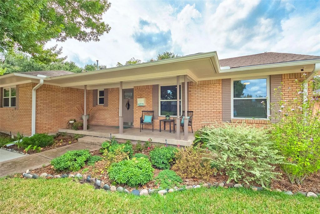 6221 Berryhill Street, Dallas
