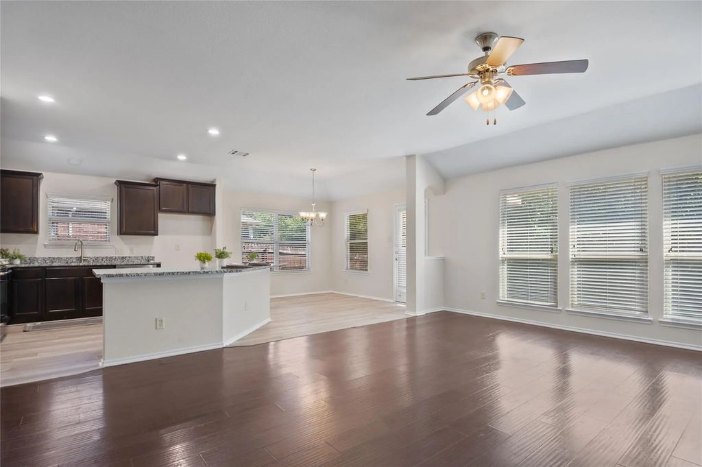 805 Hazels Way, Anna