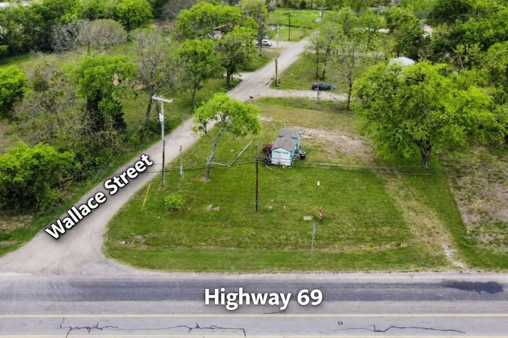 101 Wallace Street, Lone Oak