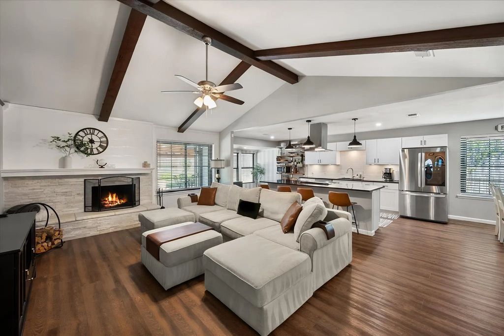 7621 Oak Ridge Drive, North Richland Hills