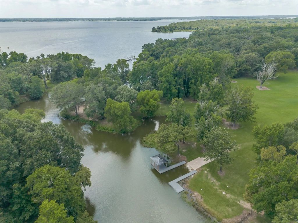 558 Private Rd 7423, Emory
