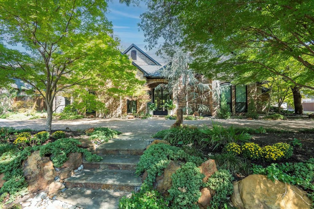 5819 Flintshire Lane, Dallas