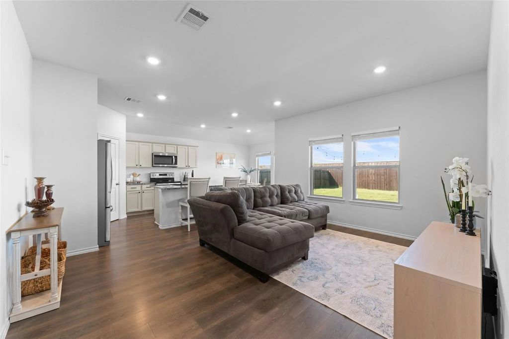 1322 Community Way, Royse City