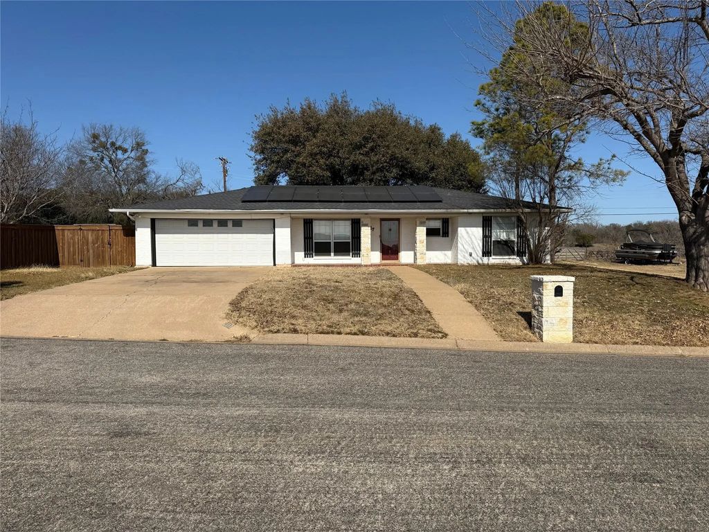 2817 Ne 11th Street, Mineral Wells