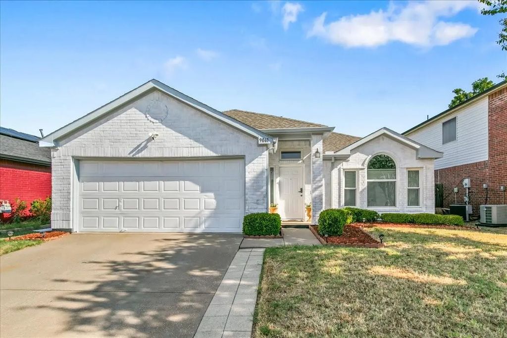 9061 Blue Ridge Trail, Fort Worth