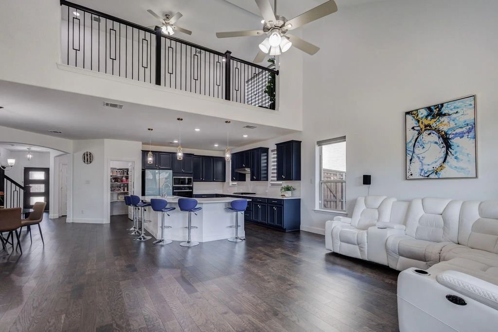 1721 Canals Drive, Little Elm