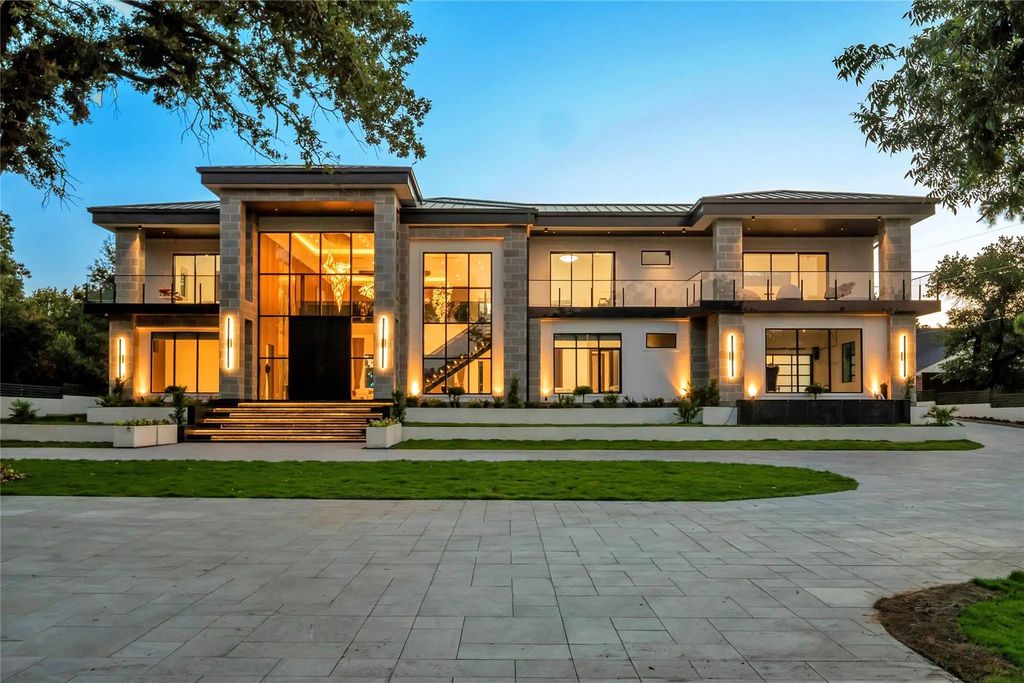 2706 N Carroll Avenue, Southlake