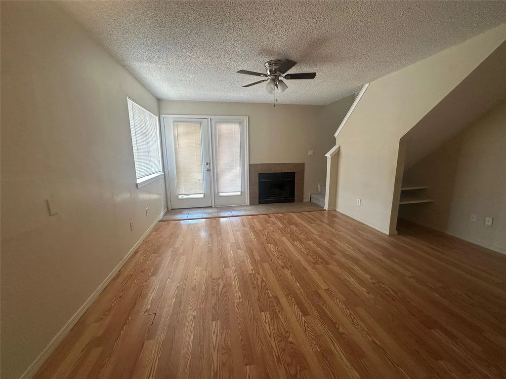 9825 Walnut Street 201, Dallas