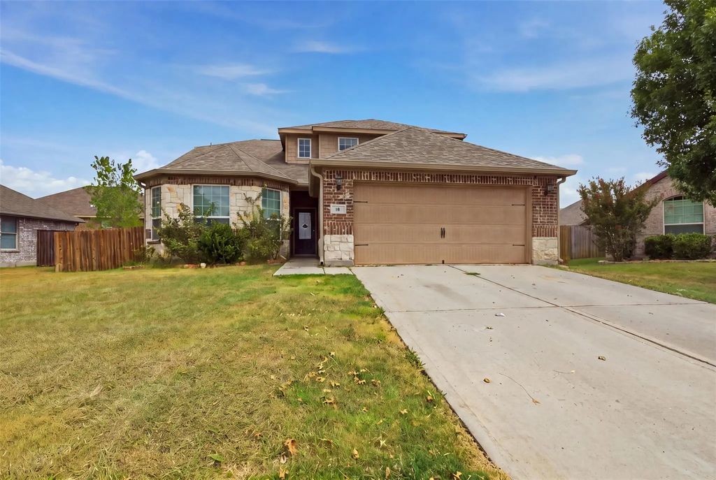 16 Kramer Court, Sanger
