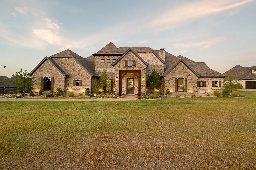 10613 Kyle Circle, Burleson