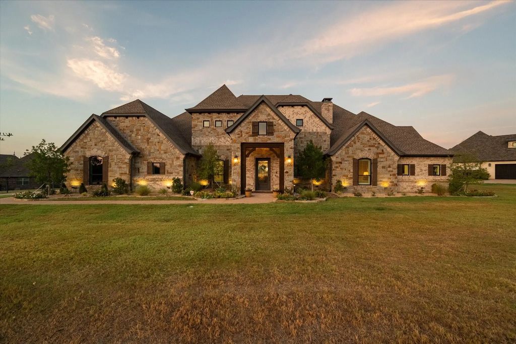 10613 Kyle Circle, Burleson