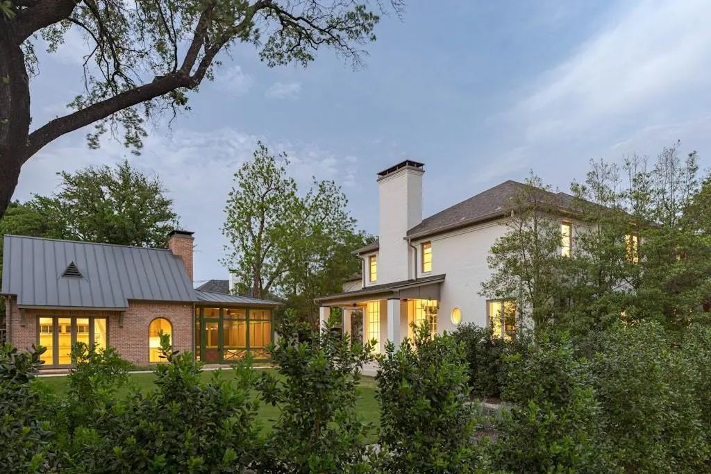 4636 Belclaire Avenue, Highland Park