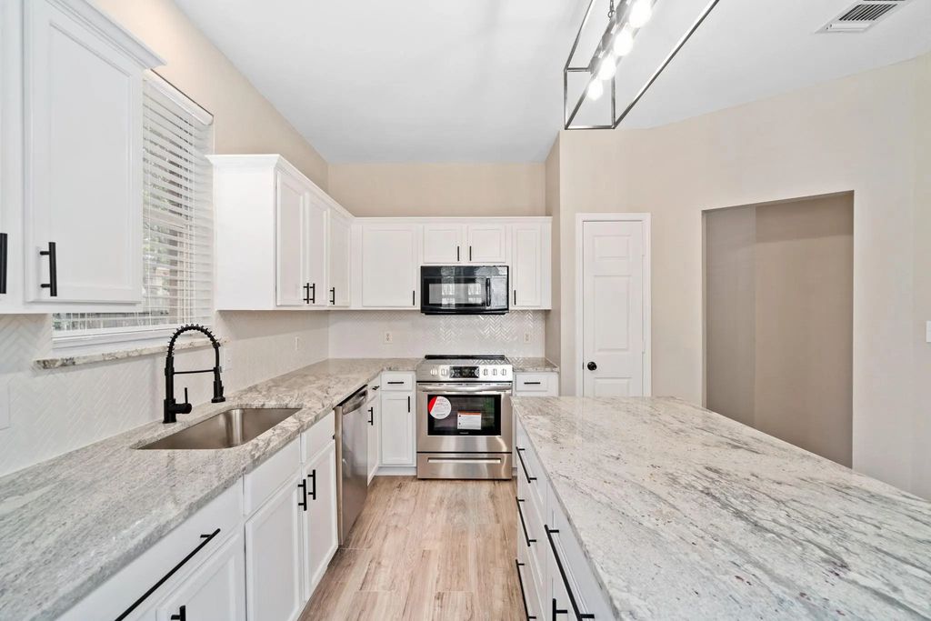 3957 Parkhaven Drive, Denton