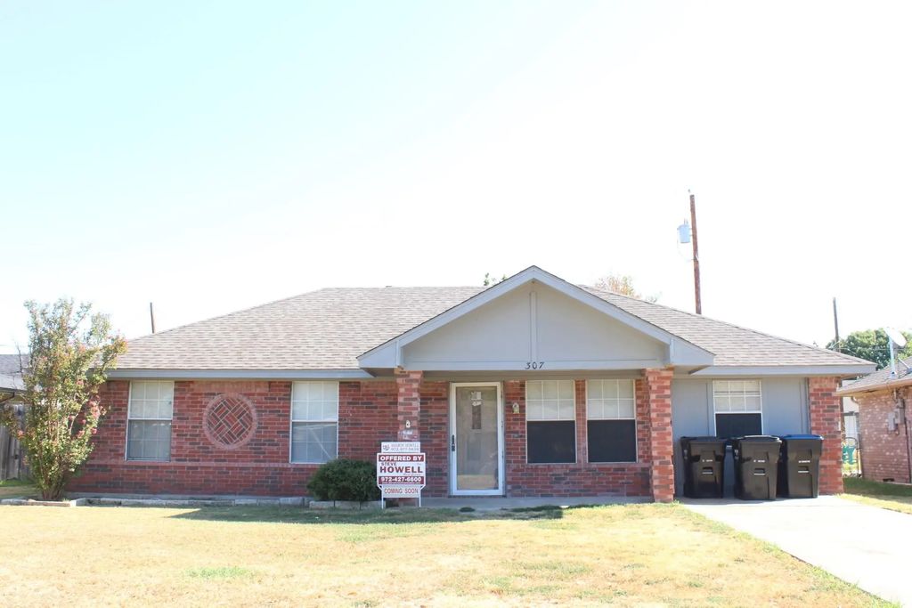 307 Briar Creek Drive, Crandall