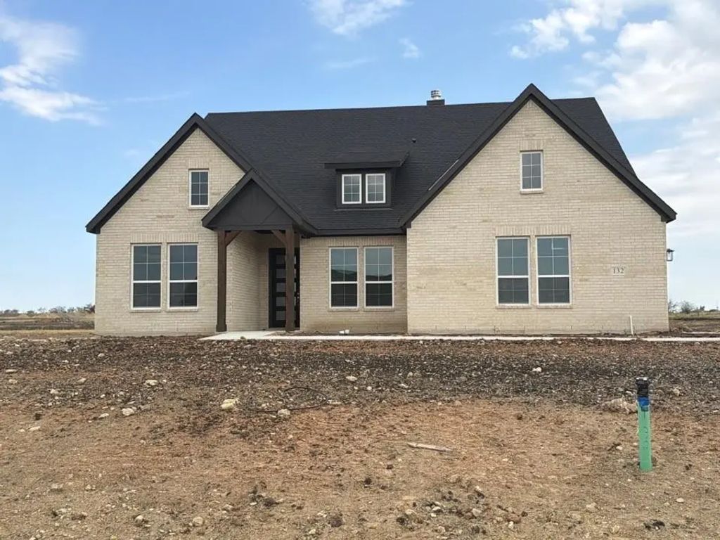132 Pheasant Run Drive, New Fairview