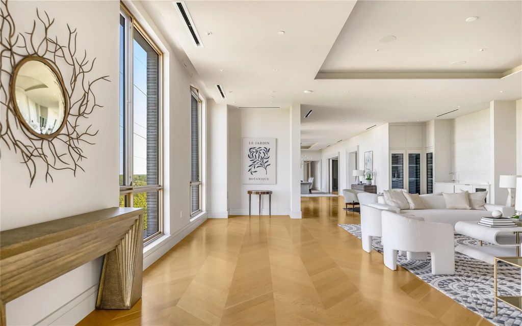 4205 Buena Vista Street 501, Dallas
