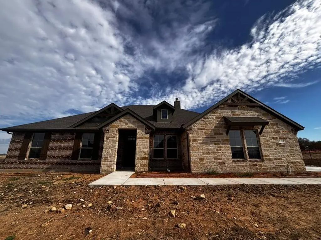 128 Pheasant Run Drive, New Fairview