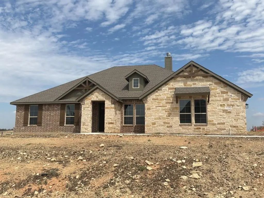 128 Pheasant Run Drive, New Fairview