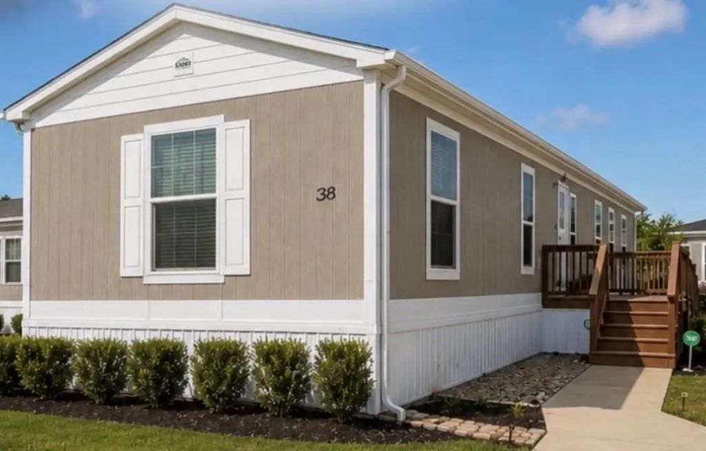 1800 Oak Grove Road E 38, Burleson
