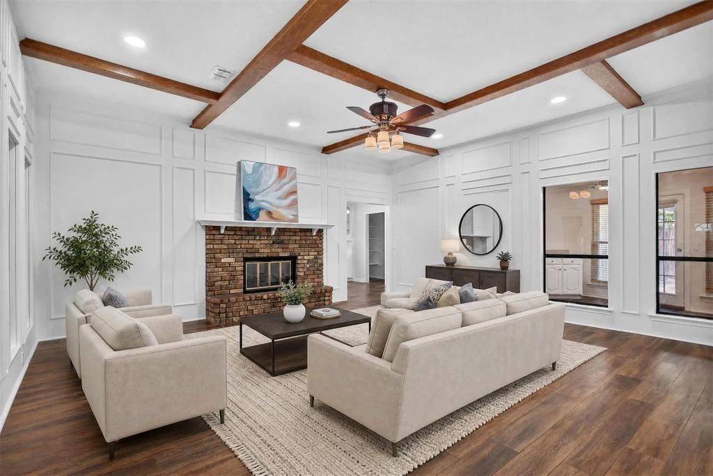 901 Willow Brook Drive, Allen