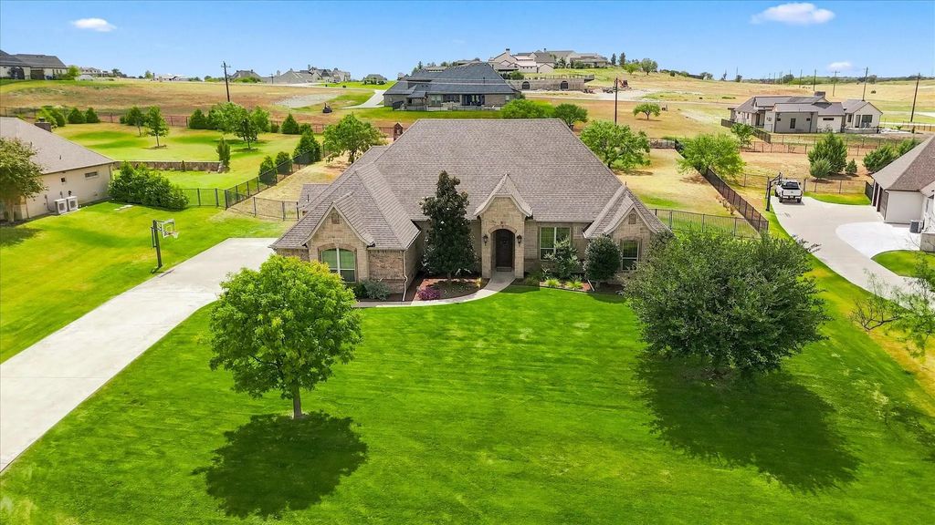 196 Bearclaw Circle, Aledo