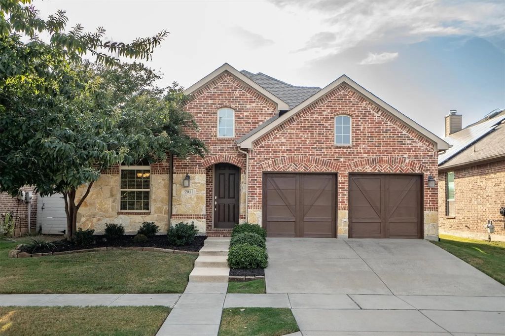 201 Lilypad Bend, Argyle