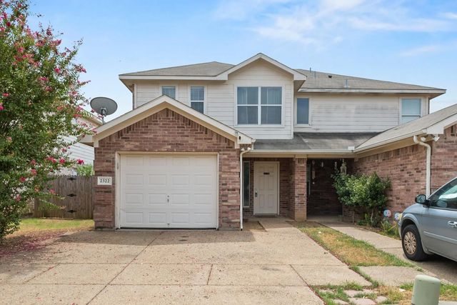 2322 Kingsway Drive, Arlington