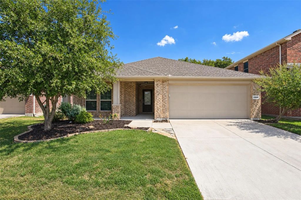 2805 Leslie Lane, Anna