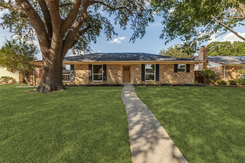 4925 Willowhaven Circle, Garland
