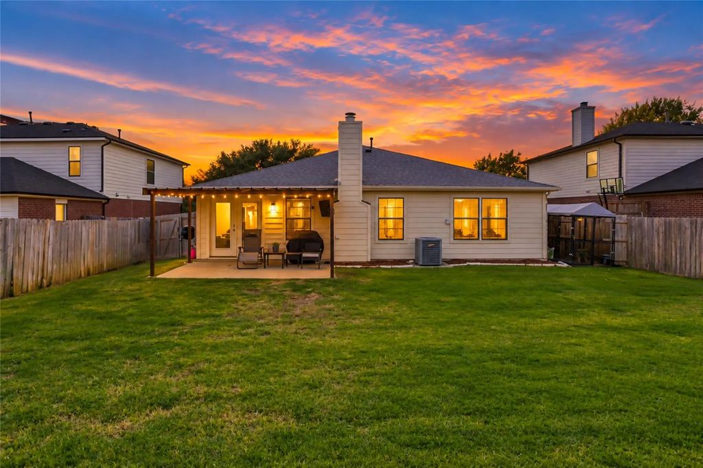 1423 Teal, Sherman