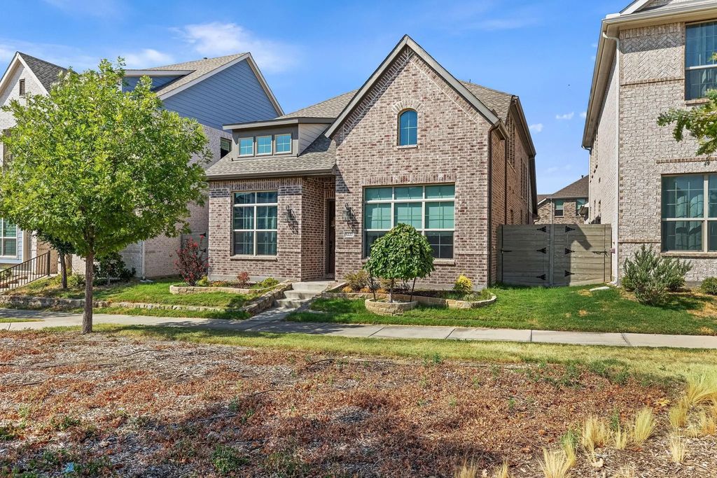 5227 Mareliz Lane, Sachse
