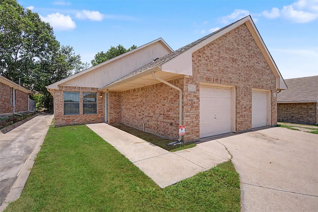 3126 Cherry Lane, Fort Worth