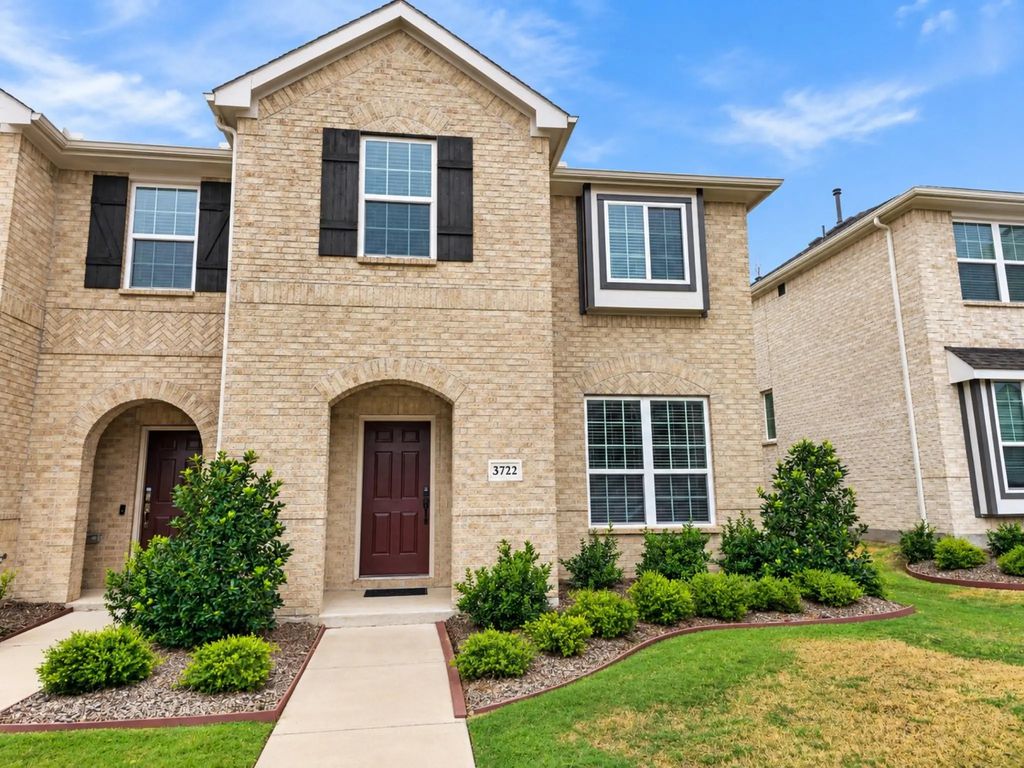3722 Malibu Drive, Sherman