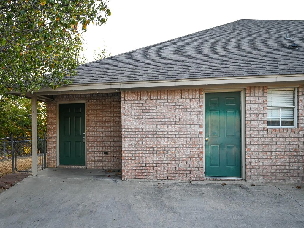 606 N Sewell Drive B, Decatur