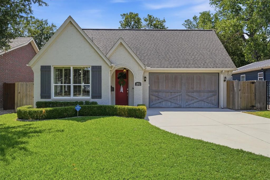 3813 Pershing Avenue, Fort Worth