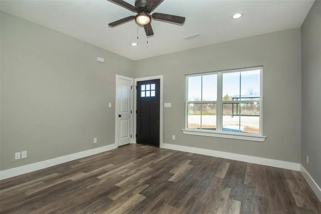 20494 Us Highway 377 C, Whitesboro