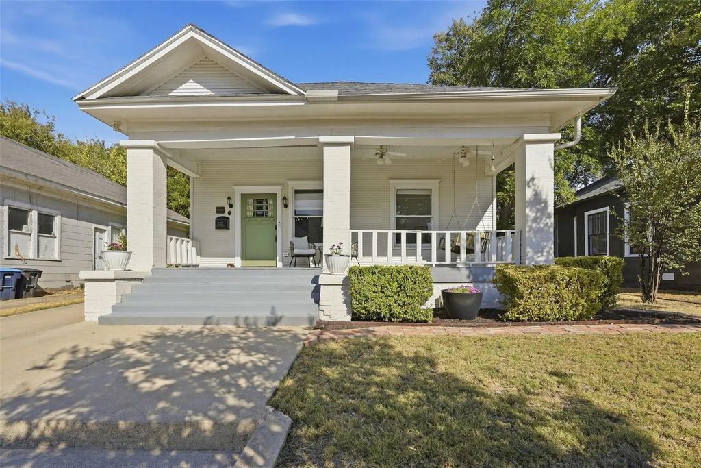 2227 College Avenue, Fort Worth