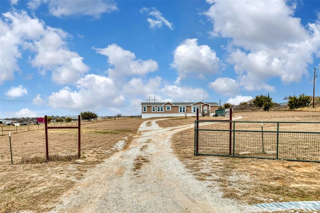 174 Denton Heights Lane, Weatherford