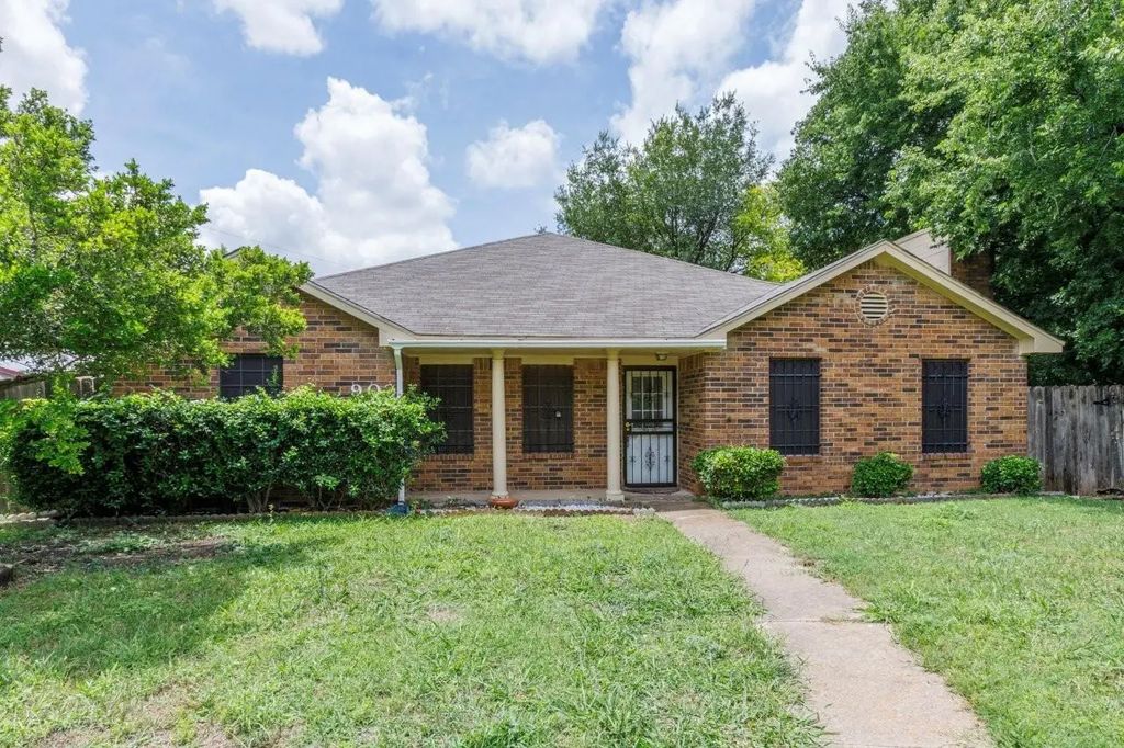 902 Wayne Avenue, Duncanville