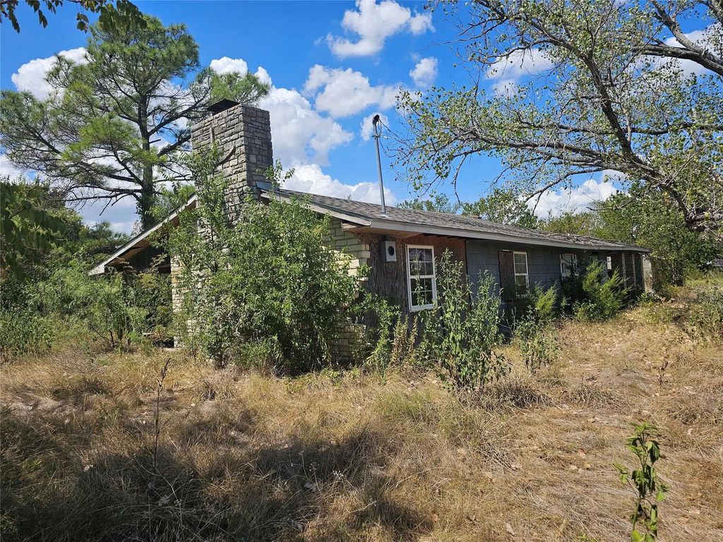 5921 County Road 3030, Corsicana