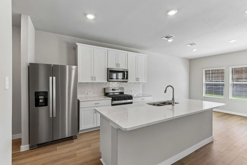 2108 Longchamp Lane, Seagoville