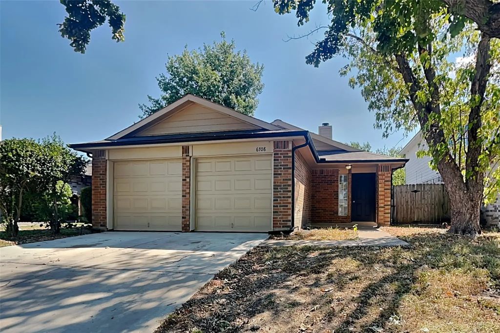 6708 Poppy Court, Fort Worth